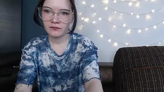 Check-out the world of girls and talk with our steaming hot slutz, bringing your desired characters to life with authentic apparel and cam streams.