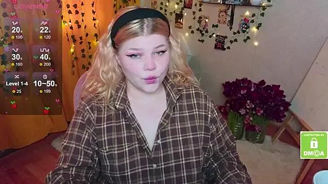 Bratz_Chloe_ from StripChat is Freechat