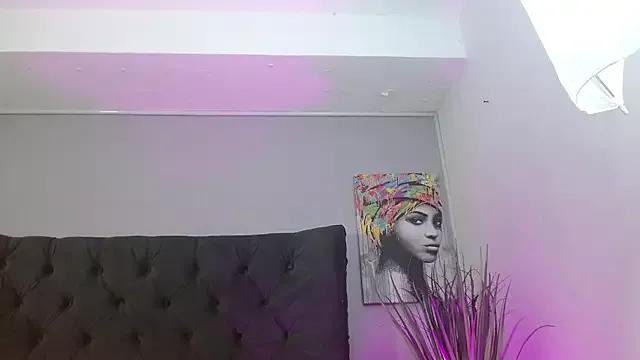 BrithanySummer from StripChat is Freechat