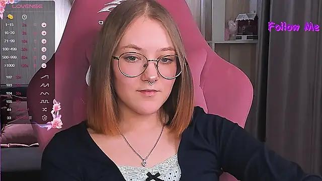 Check-out the world of girls and talk with our steaming hot slutz, bringing your desired characters to life with authentic apparel and cam streams.