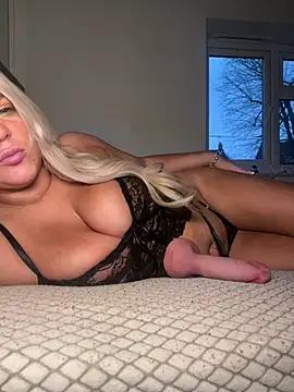 Check-out the world of girls and talk with our steaming hot slutz, bringing your desired characters to life with authentic apparel and cam streams.