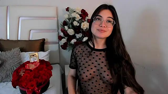 Check-out the world of girls and talk with our steaming hot slutz, bringing your desired characters to life with authentic apparel and cam streams.
