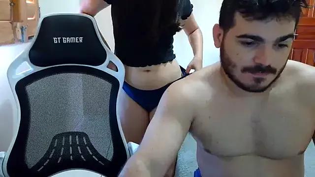 CamilleHottt from StripChat is Freechat