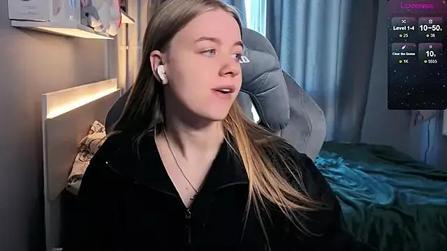 candy_maggie from StripChat is Freechat