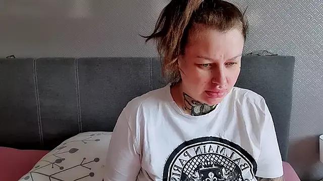Check-out the world of girls and talk with our steaming hot slutz, bringing your desired characters to life with authentic apparel and cam streams.