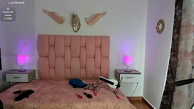 Check-out the world of girls and talk with our steaming hot slutz, bringing your desired characters to life with authentic apparel and cam streams.
