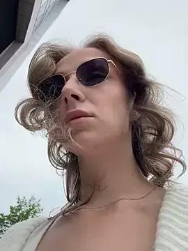 Photos of CaseyStar from StripChat is Freechat