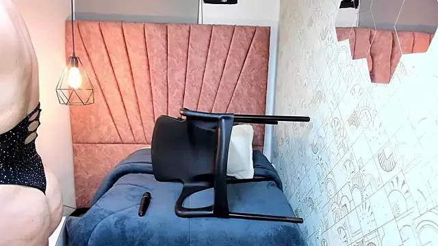 Chanel__Rose__ from StripChat is Freechat