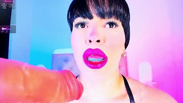 Check-out the world of girls and talk with our steaming hot slutz, bringing your desired characters to life with authentic apparel and cam streams.