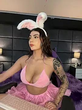 Check-out the world of girls and talk with our steaming hot slutz, bringing your desired characters to life with authentic apparel and cam streams.