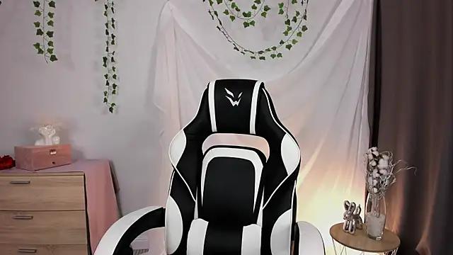 Check-out the world of girls and talk with our steaming hot slutz, bringing your desired characters to life with authentic apparel and cam streams.