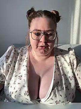 Check-out the world of girls and talk with our steaming hot slutz, bringing your desired characters to life with authentic apparel and cam streams.
