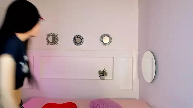 ChloeHil2 from StripChat is Freechat