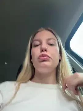 Photos of Chloemillerrxx_ from StripChat is Freechat