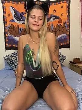 Check-out the world of girls and talk with our steaming hot slutz, bringing your desired characters to life with authentic apparel and cam streams.