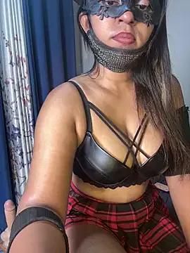 Cinderella-98 from StripChat is Freechat