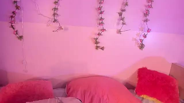 Check-out the world of girls and talk with our steaming hot slutz, bringing your desired characters to life with authentic apparel and cam streams.
