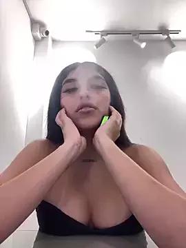 CloeOwens from StripChat is Freechat
