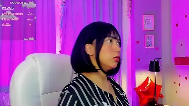 Check-out the world of girls and talk with our steaming hot slutz, bringing your desired characters to life with authentic apparel and cam streams.