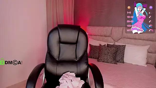 Check-out the world of girls and talk with our steaming hot slutz, bringing your desired characters to life with authentic apparel and cam streams.