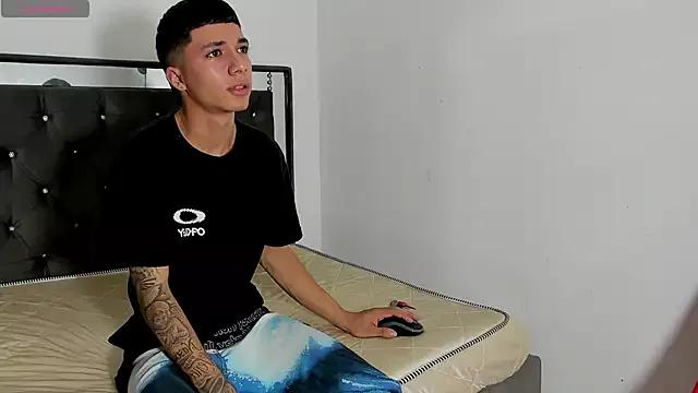 cristal_latina_ from StripChat is Freechat