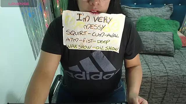 Check-out the world of girls and talk with our steaming hot slutz, bringing your desired characters to life with authentic apparel and cam streams.