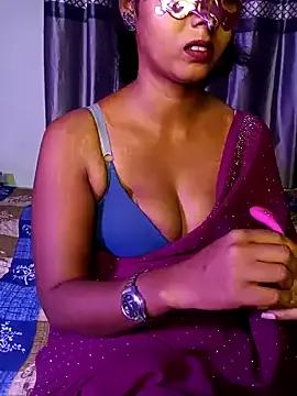 Cutee-nisha from StripChat is Freechat