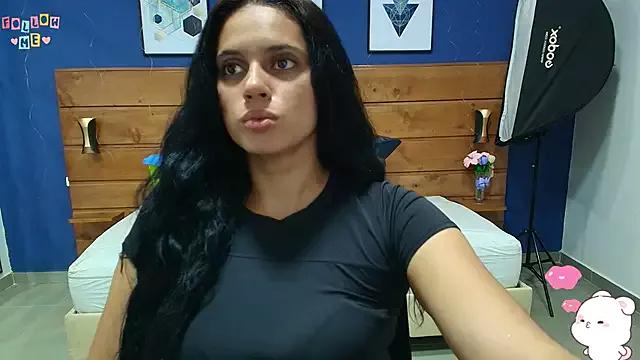 dahiana_spark from StripChat is Freechat