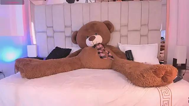 Daia_Ortiz from StripChat is Freechat