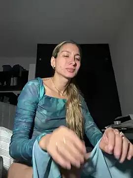 DanikRosse from StripChat is Freechat