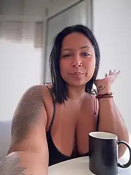 DannaaMeliza from StripChat is Freechat