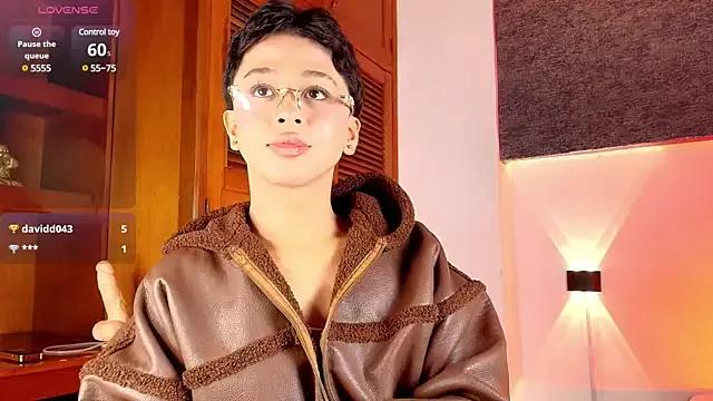 Dante_bre from StripChat is Freechat