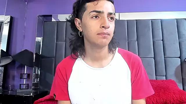 Dante_Crow_ from StripChat is Freechat