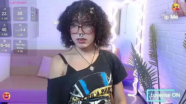 Check-out the world of girls and talk with our steaming hot slutz, bringing your desired characters to life with authentic apparel and cam streams.