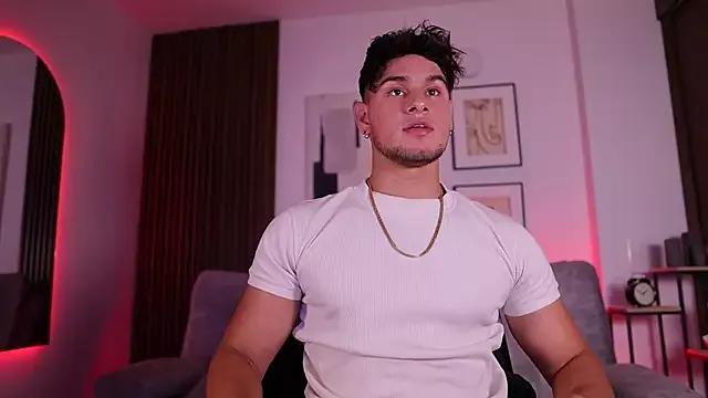 DaviesBrown from StripChat is Freechat