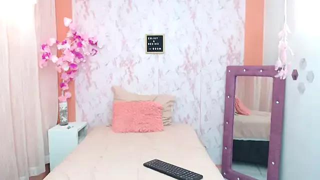 Check-out the world of girls and talk with our steaming hot slutz, bringing your desired characters to life with authentic apparel and cam streams.
