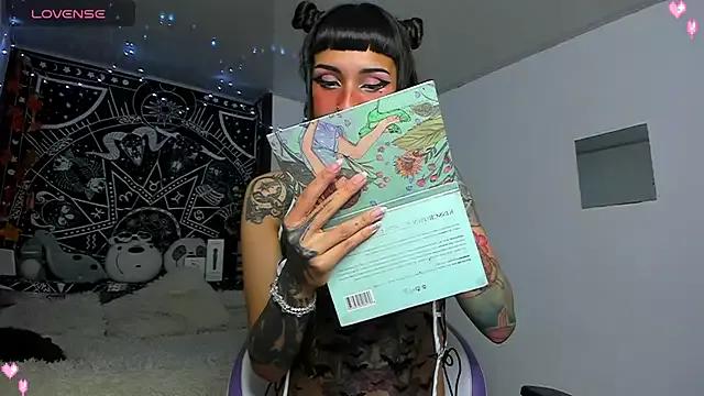 Check-out the world of girls and talk with our steaming hot slutz, bringing your desired characters to life with authentic apparel and cam streams.