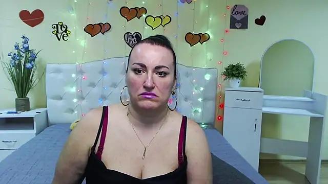 Check-out the world of girls and talk with our steaming hot slutz, bringing your desired characters to life with authentic apparel and cam streams.
