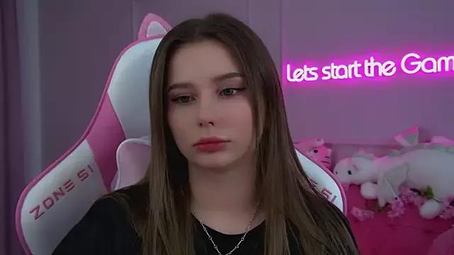 DianaVert from StripChat is Freechat
