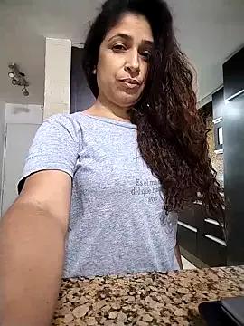divabella_ from StripChat is Freechat