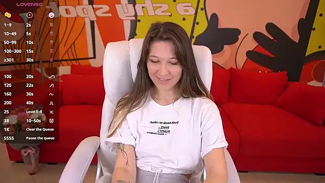 DreamyLinaa from StripChat is Freechat