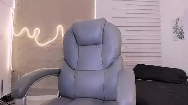 Check-out the world of girls and talk with our steaming hot slutz, bringing your desired characters to life with authentic apparel and cam streams.