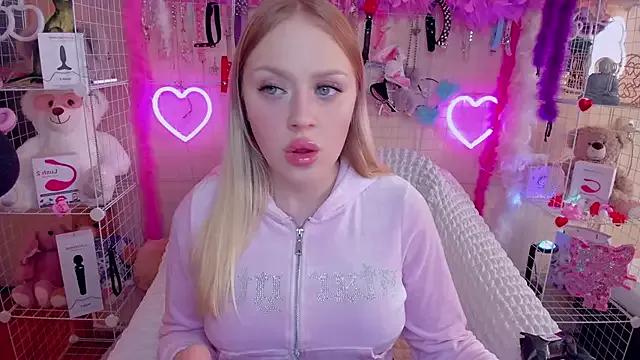 Check-out the world of girls and talk with our steaming hot slutz, bringing your desired characters to life with authentic apparel and cam streams.