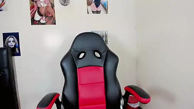 Check-out the world of girls and talk with our steaming hot slutz, bringing your desired characters to life with authentic apparel and cam streams.