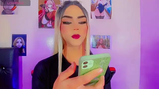 Elissa_taylor_ from StripChat is Freechat