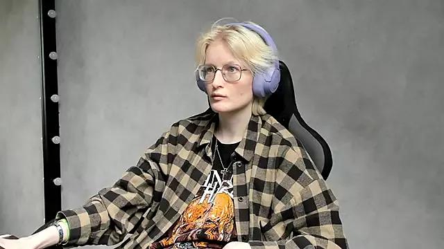 ElizabethHarpper from StripChat is Freechat