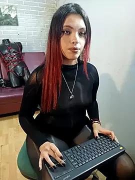 elizatexx from StripChat is Freechat