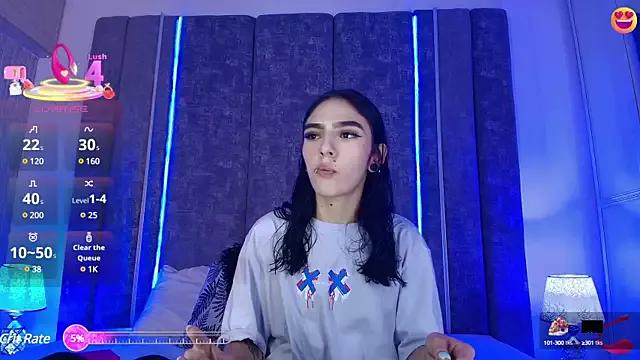 Emiliaponce from StripChat is Freechat