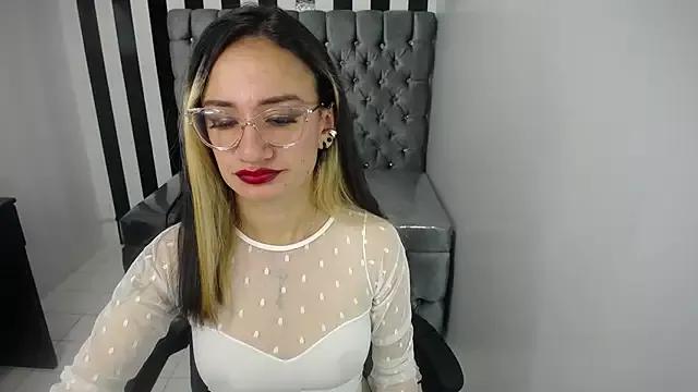 Check-out the world of girls and talk with our steaming hot slutz, bringing your desired characters to life with authentic apparel and cam streams.