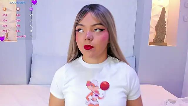 Check-out the world of girls and talk with our steaming hot slutz, bringing your desired characters to life with authentic apparel and cam streams.